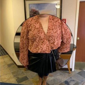 No filter, same color in pic ! Worn once